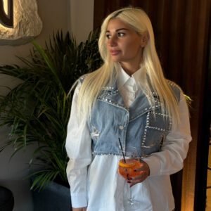 2 PIECES ΛΕΥΚΟ ΠΟΥΚΑΜΙΣΟ ΜΕ DENIM ΓΙΛΕΚΟ