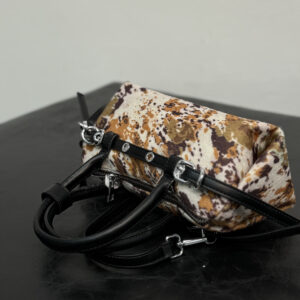 WILD EARTH BARREL BAG