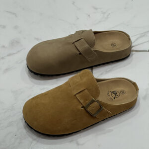 CAMEL SUEDE CLOGS ΜΕ ΑΓΚΡΑΦΑ
