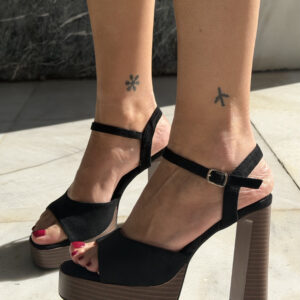 ΜΑΥΡΟ SUEDE ΠΕΔΙΛΟ ΜΕ ΦΙΑΠΑ ΚΑΙ ΕΦΕ ΞΥΛΙΝΗΣ ΣΟΛΑΣ