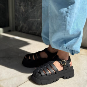 BLACK PLATFORM SANDALS