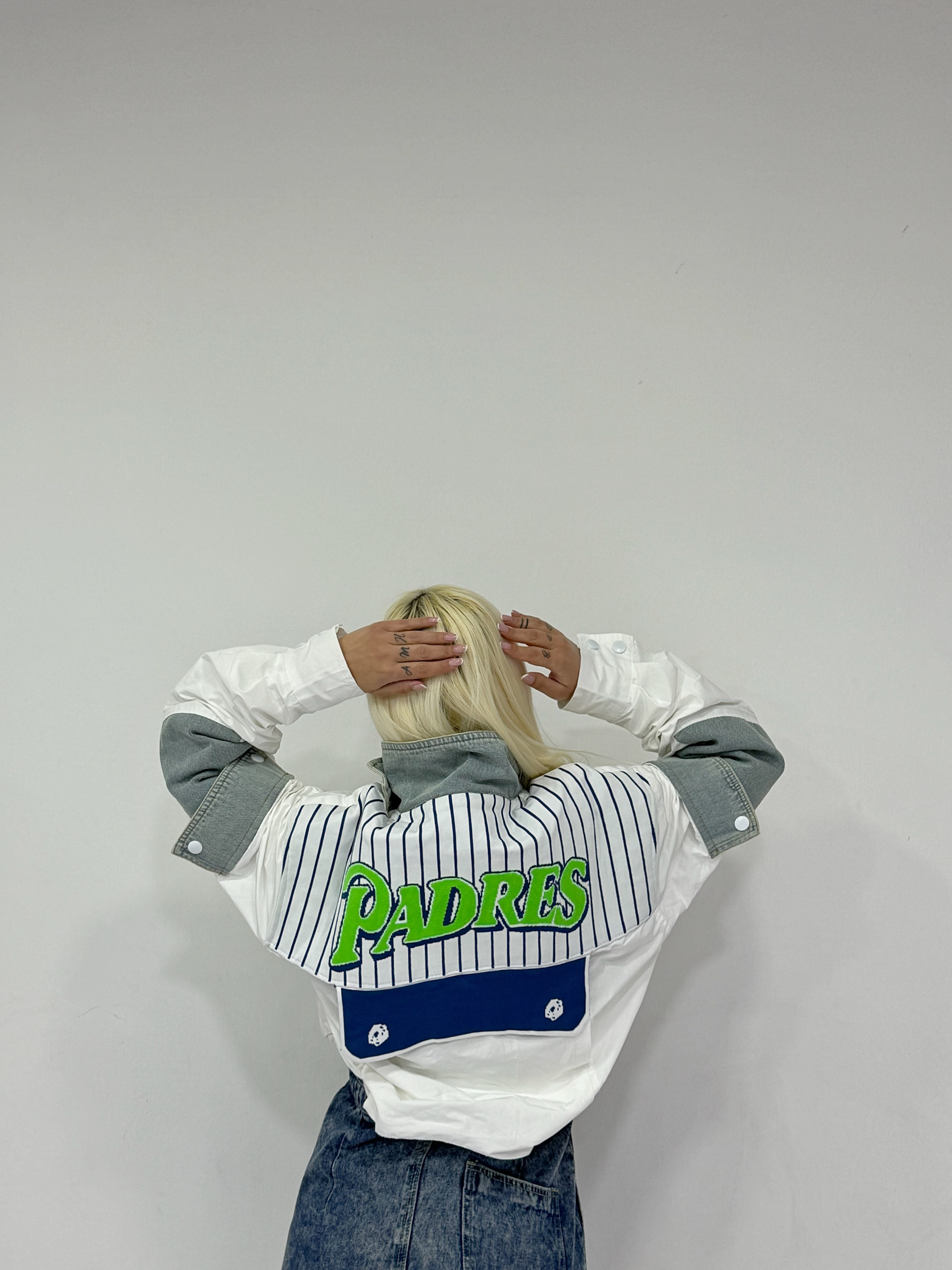 WHITE OVERSIZED BOMBER JACKET - Image 2