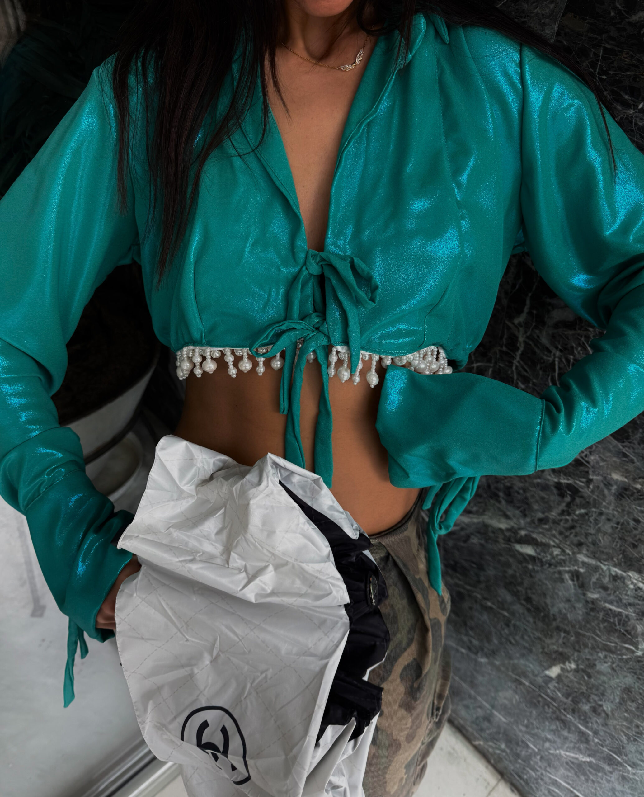 ΠΕΤΡΟΛ SHIMMER CROP TOP ΜΕ ΠΕΡΛΕΣ