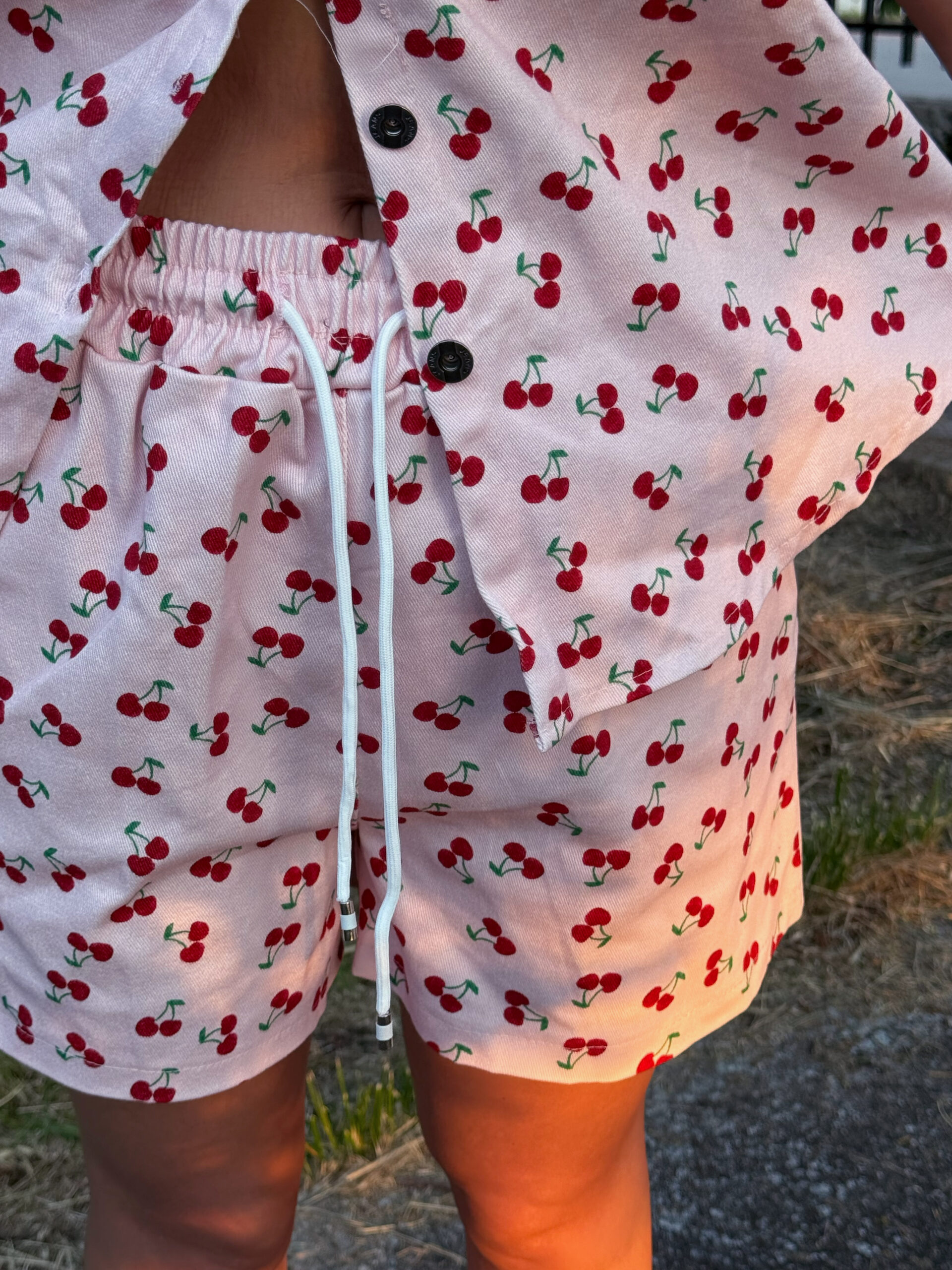 2 PIECES CHERRY SET - Image 6