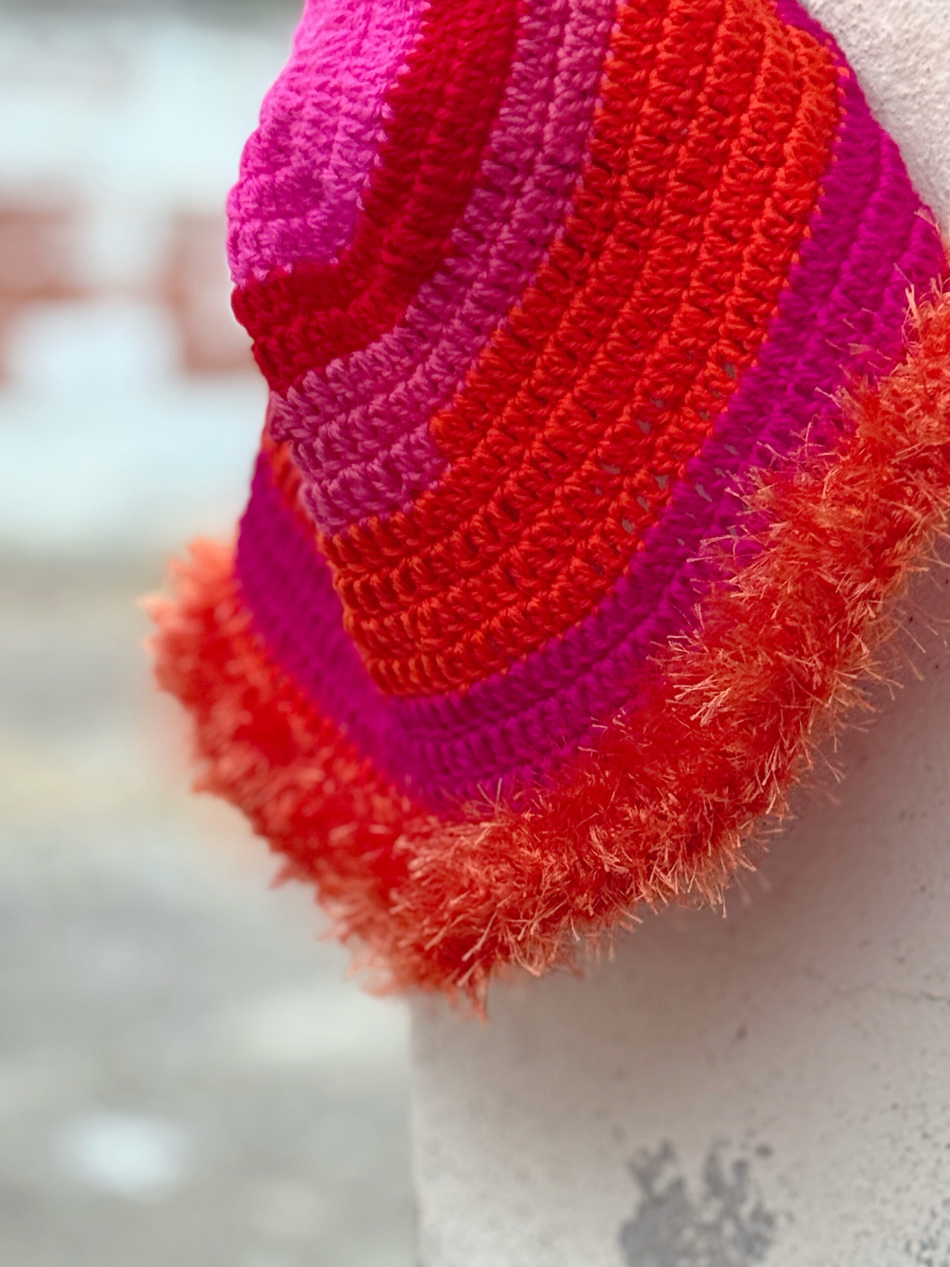 * PEACH * CROCHET BUCKET HAT - Image 3