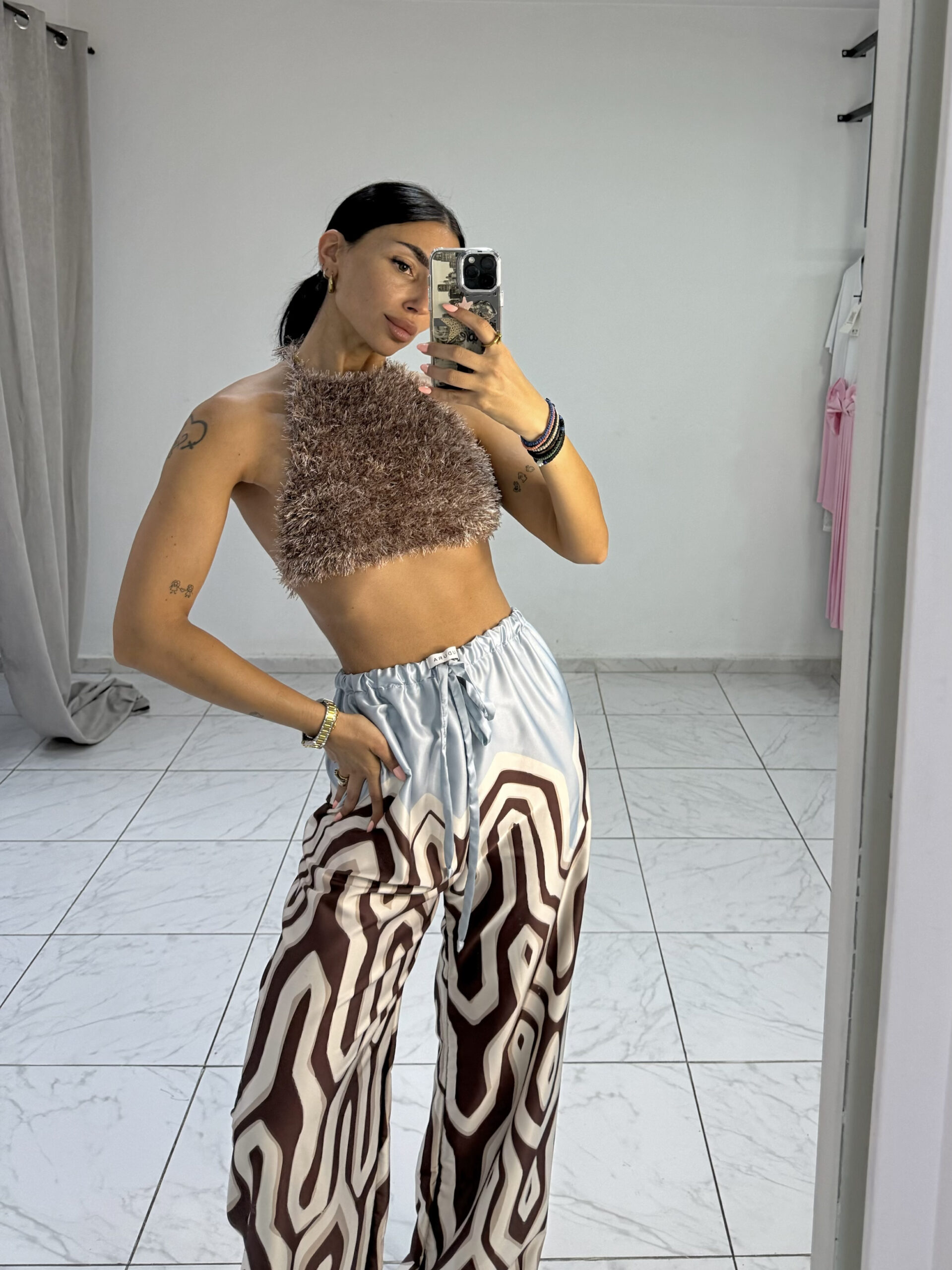 * MOCHA * HALTERNECK CROCHET TOP - Image 5