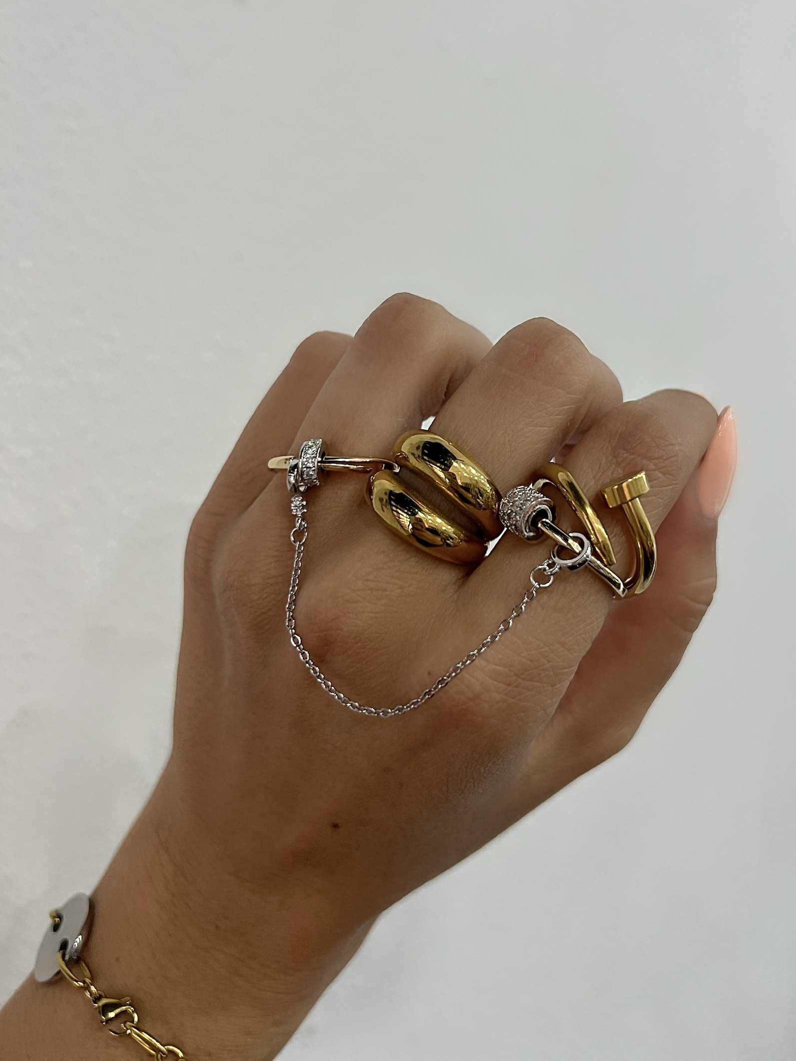 * TWINS * GOLD DIAMOND RING