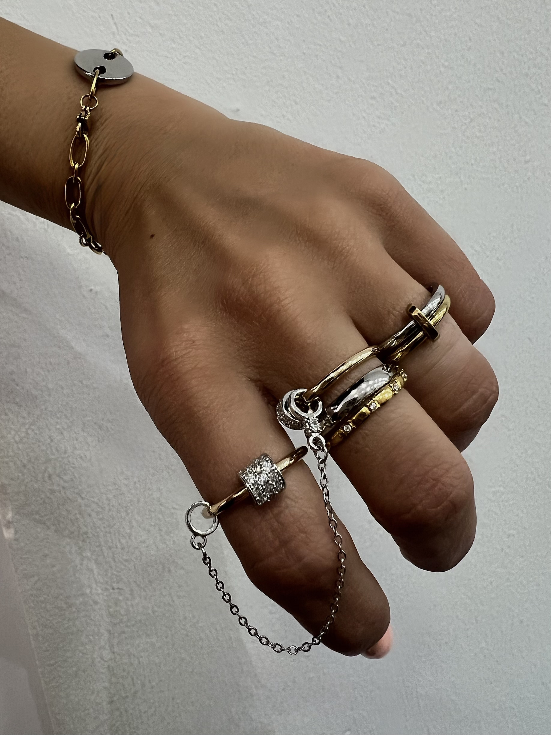 * TWINS * GOLD DIAMOND RING - Image 2