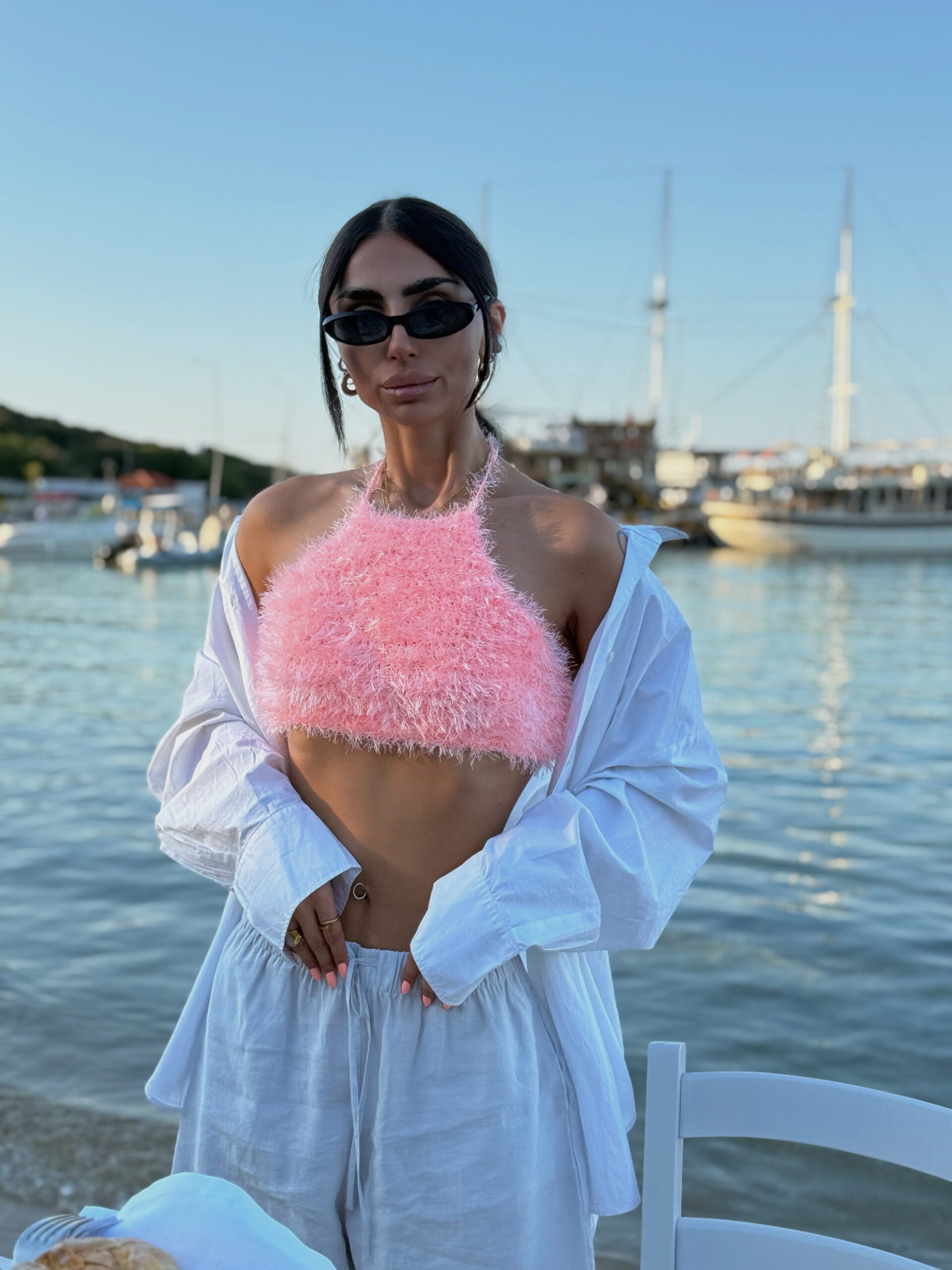 * BLUSH BLOSSOM * HALTERNECK CROCHET TOP - Image 3