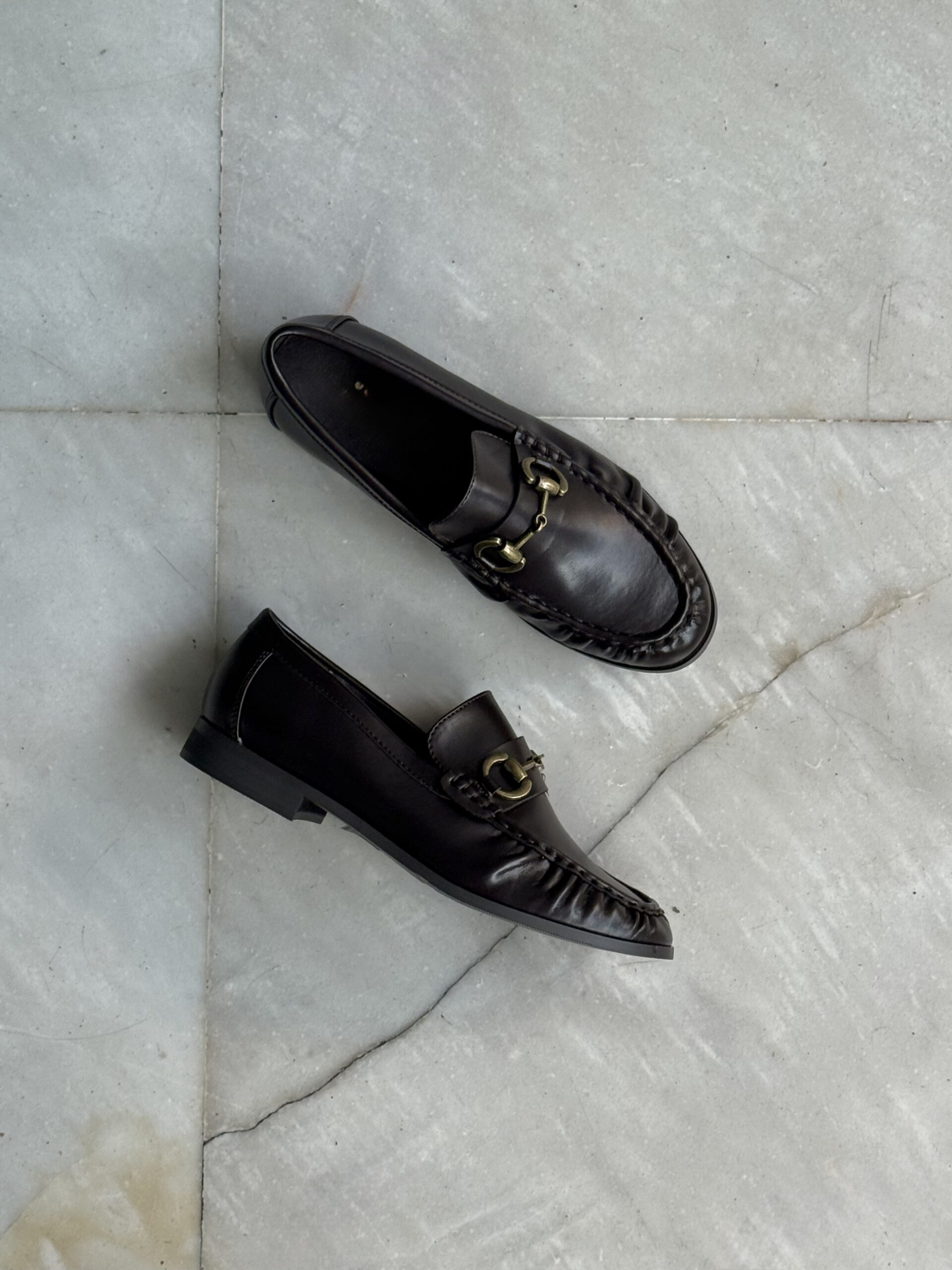 ΚΑΦΕ LOAFERS ΜΕ ΧΡΥΣΗ ΜΕΤΑΛΛΙΚΗ ΛΕΠΤΟΜΕΡΕΙΑ - Image 4
