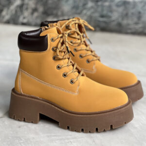 WINTER CAMEL BOOTS