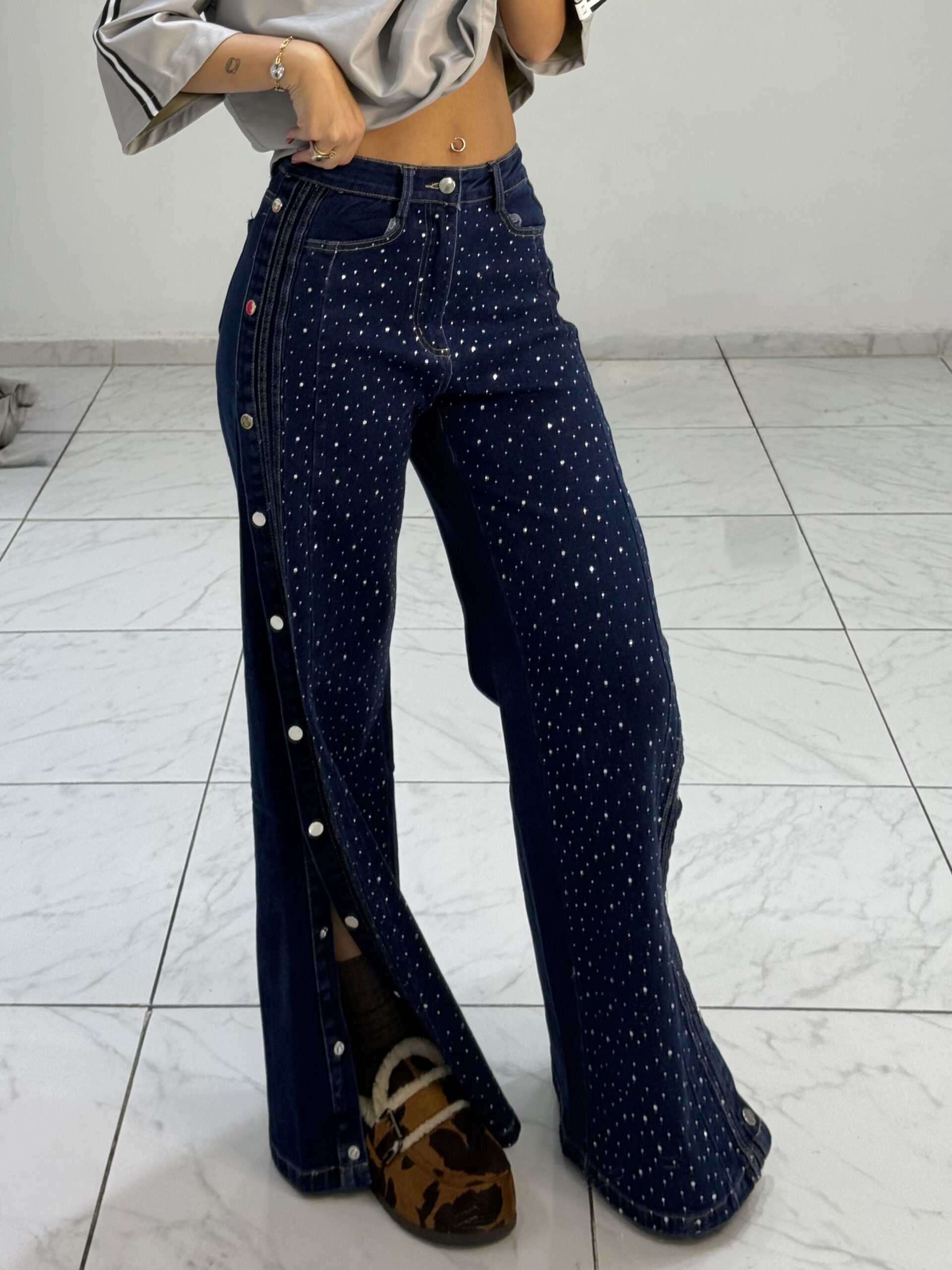 WIDE LEG DENIM WITH STRASS & SNAP BUTTONS